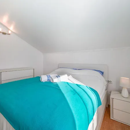 Sea View-2 By Interhome Lägenhet *