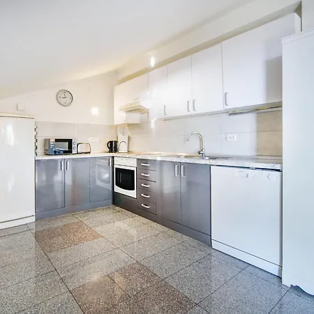 Lägenhet Sea View-2 By Interhome *